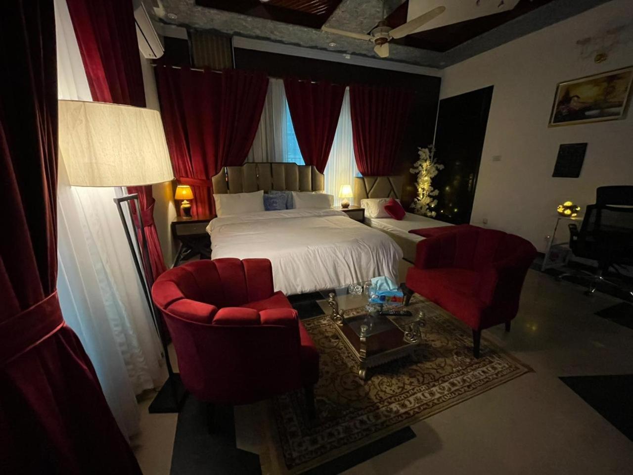 Laca Sa Lodge Opp Canturus Mall Islamabad Exterior foto